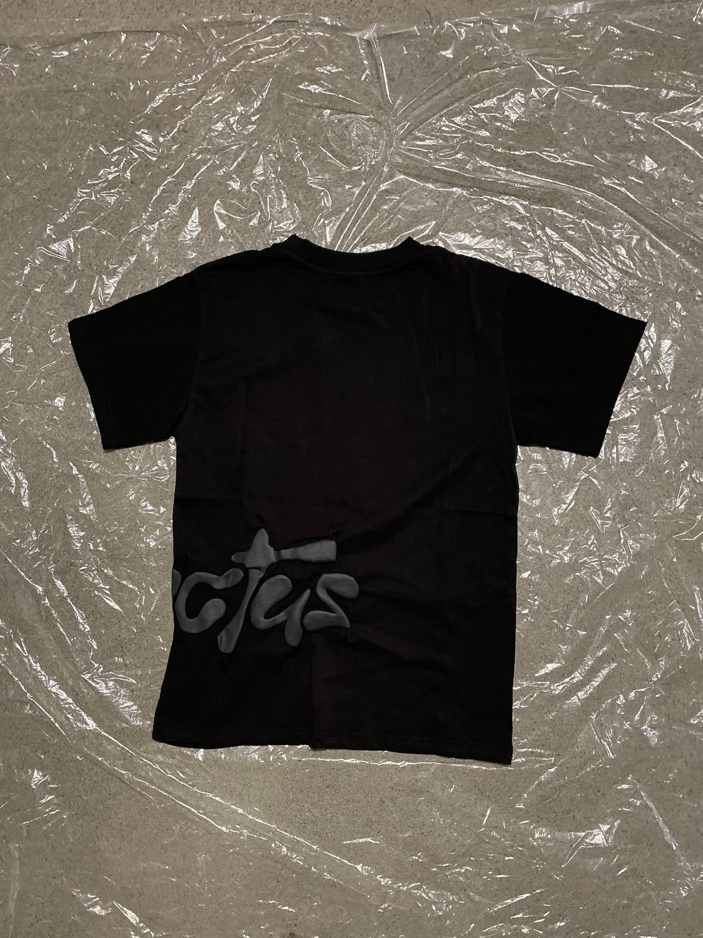 BLACK TEE